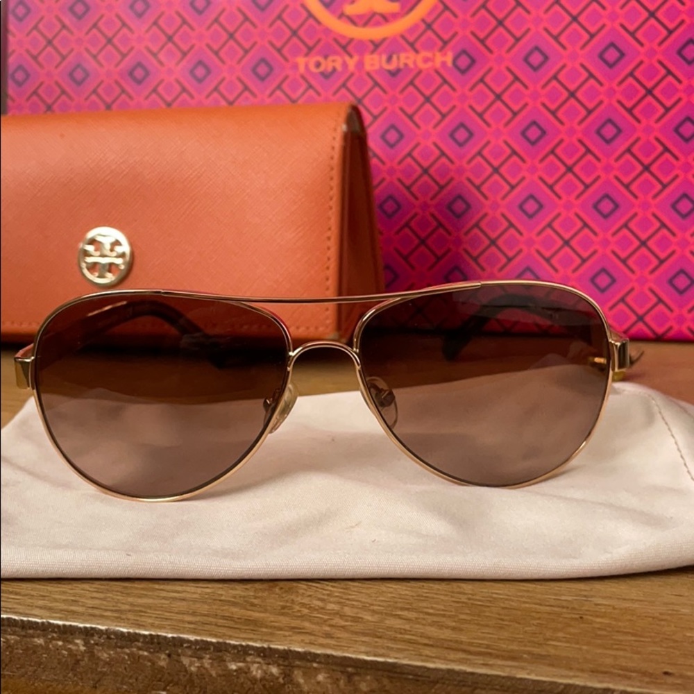 Authentic Tory Burch Aviator Sunglasses